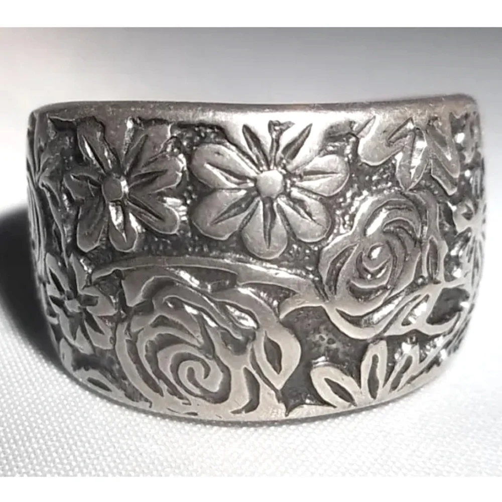 Silpada Vintage RARE Floral Garden Etched Oxidized Solid Sterling Silver Ring - Picture 1 of 7